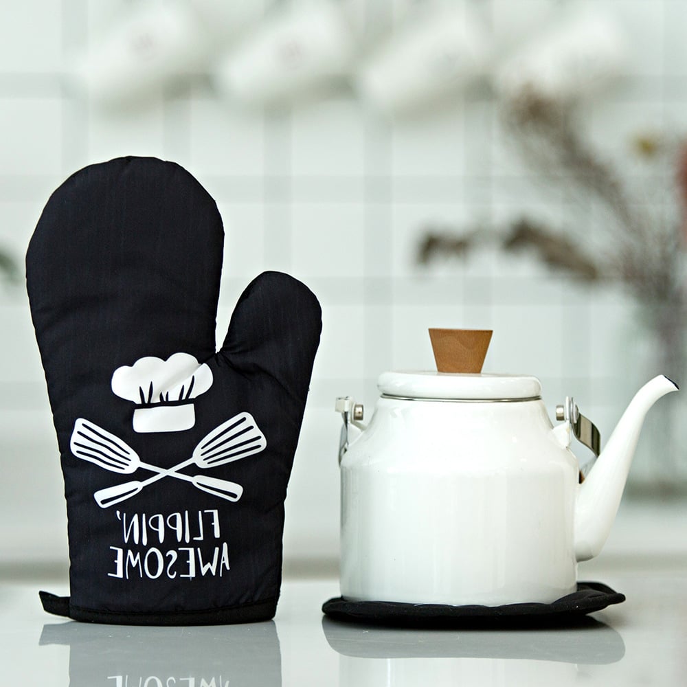Microwave Safe Baking Glove Duo GidgetBox